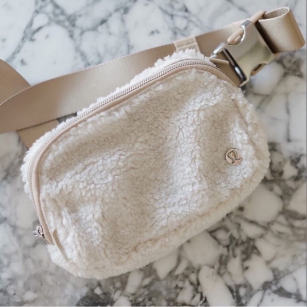 Lululemon Athletica | Bag | Everywhere Belt Bag 1L | Textured Fleece
